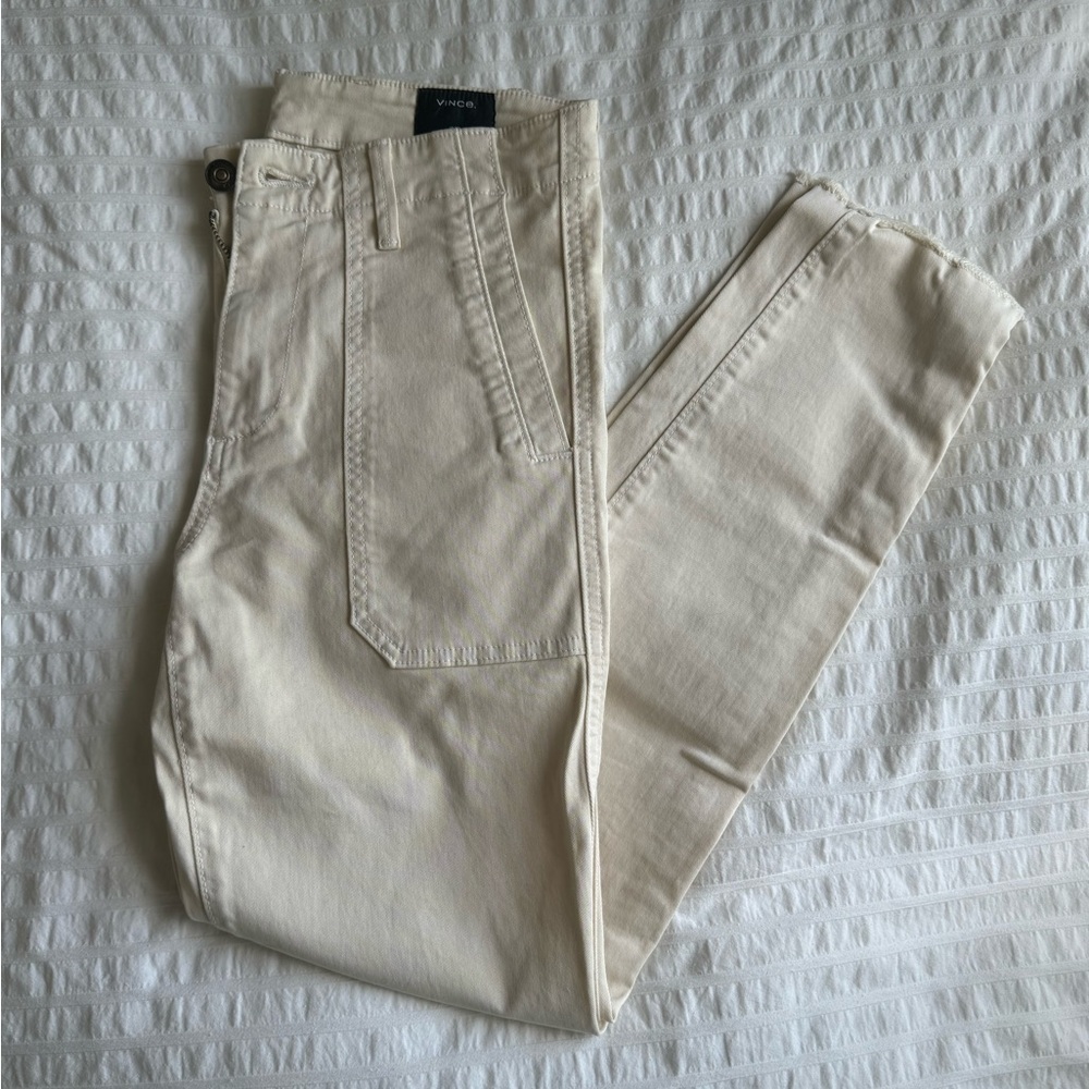 Vince Off White Cropped High Rise Skinny Jeans with Ankle Zipper Detail